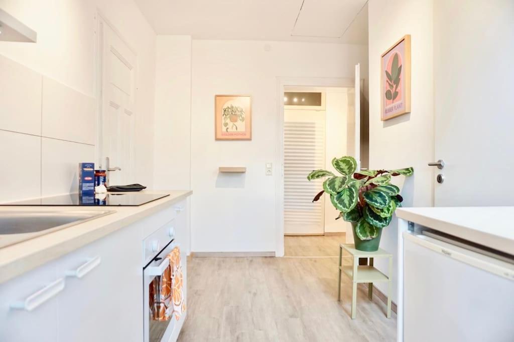 Neu I Moderne Zentrale Wohnung I Netflix I 4 Gaeste Andernach Exterior foto