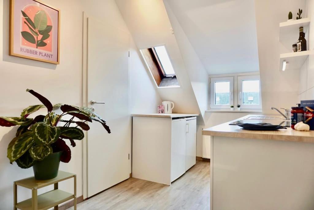 Neu I Moderne Zentrale Wohnung I Netflix I 4 Gaeste Andernach Exterior foto