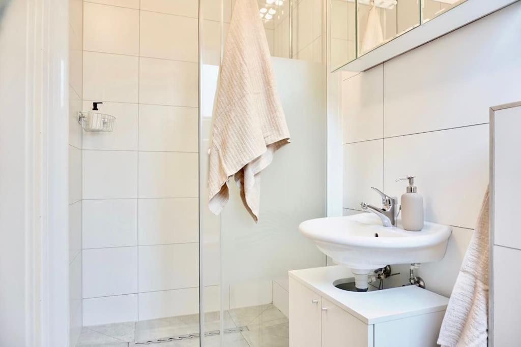 Neu I Moderne Zentrale Wohnung I Netflix I 4 Gaeste Andernach Exterior foto