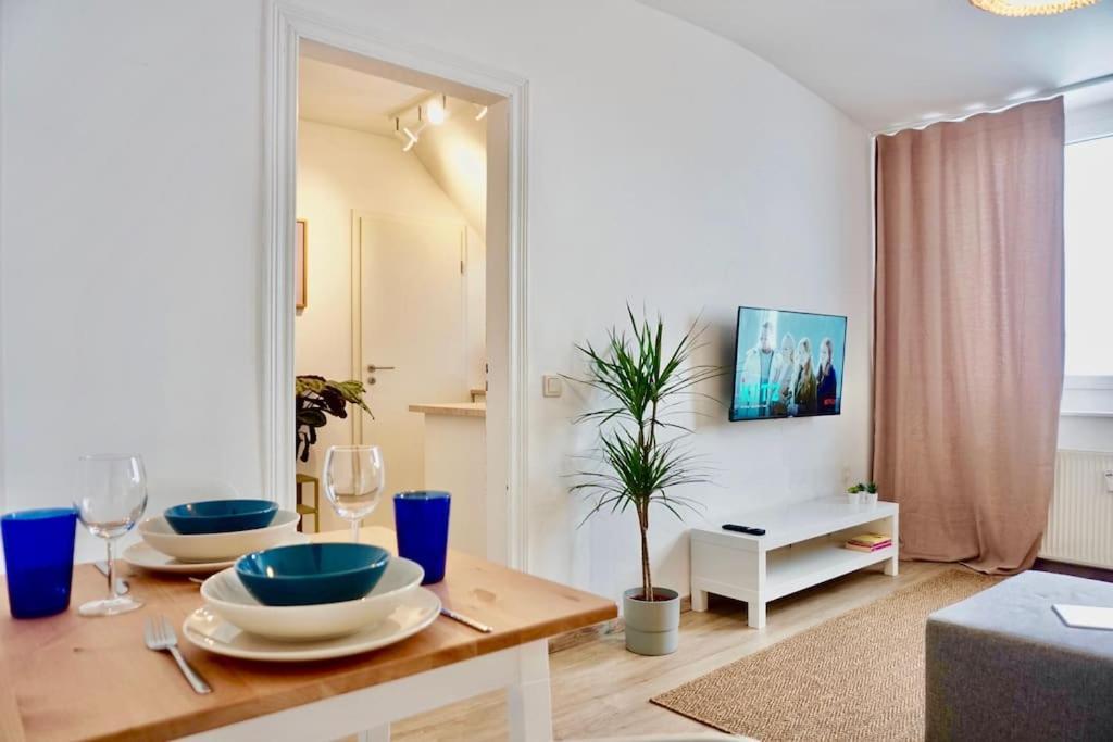 Neu I Moderne Zentrale Wohnung I Netflix I 4 Gaeste Andernach Exterior foto